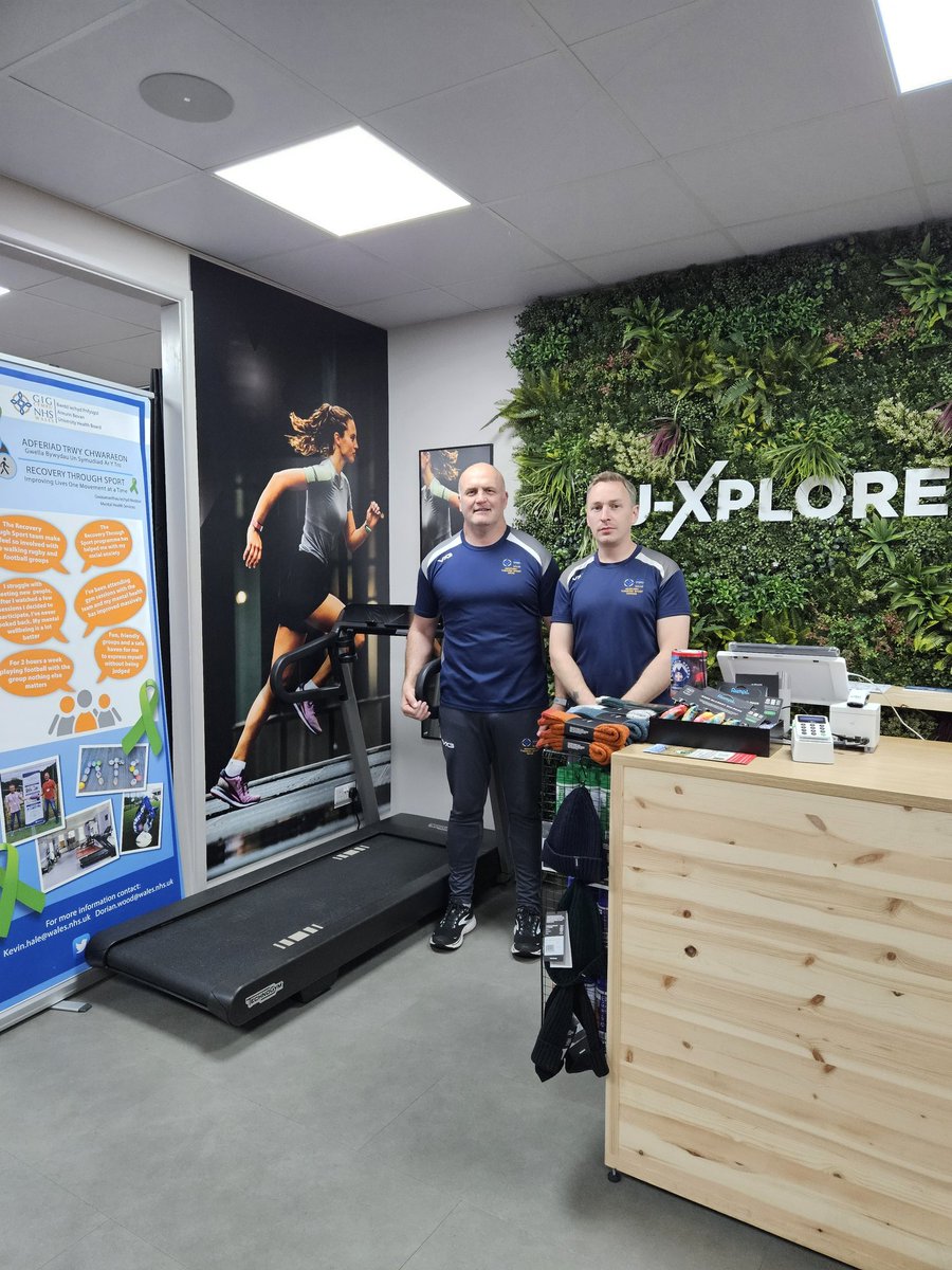 Today we welcomed U-xplore in Abergavenny to the recovery through sport family 🙌 come and join us for demo runs & running events from the store 🙌 #10%bluelight #gaitanalysis @AneurinBevanUHB @Matthew81156980 @M33CMK @CEOabuhb #staffwellbeing