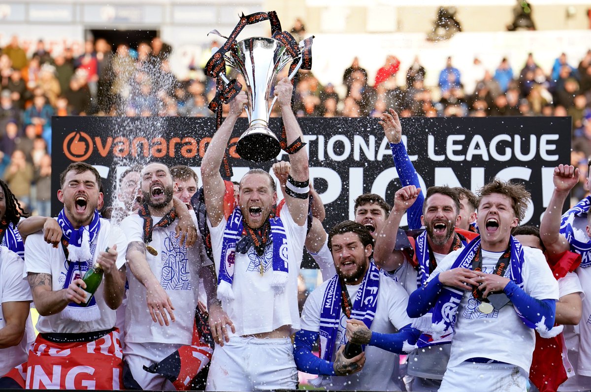 It was a season to remember for Chesterfield fans as they earned promotion to League Two in style 🏆 Our season review print contains all league results, a squad list and key stats. 25 likes on this tweet and we'll get one made - the perfect way to remember a title-winning…