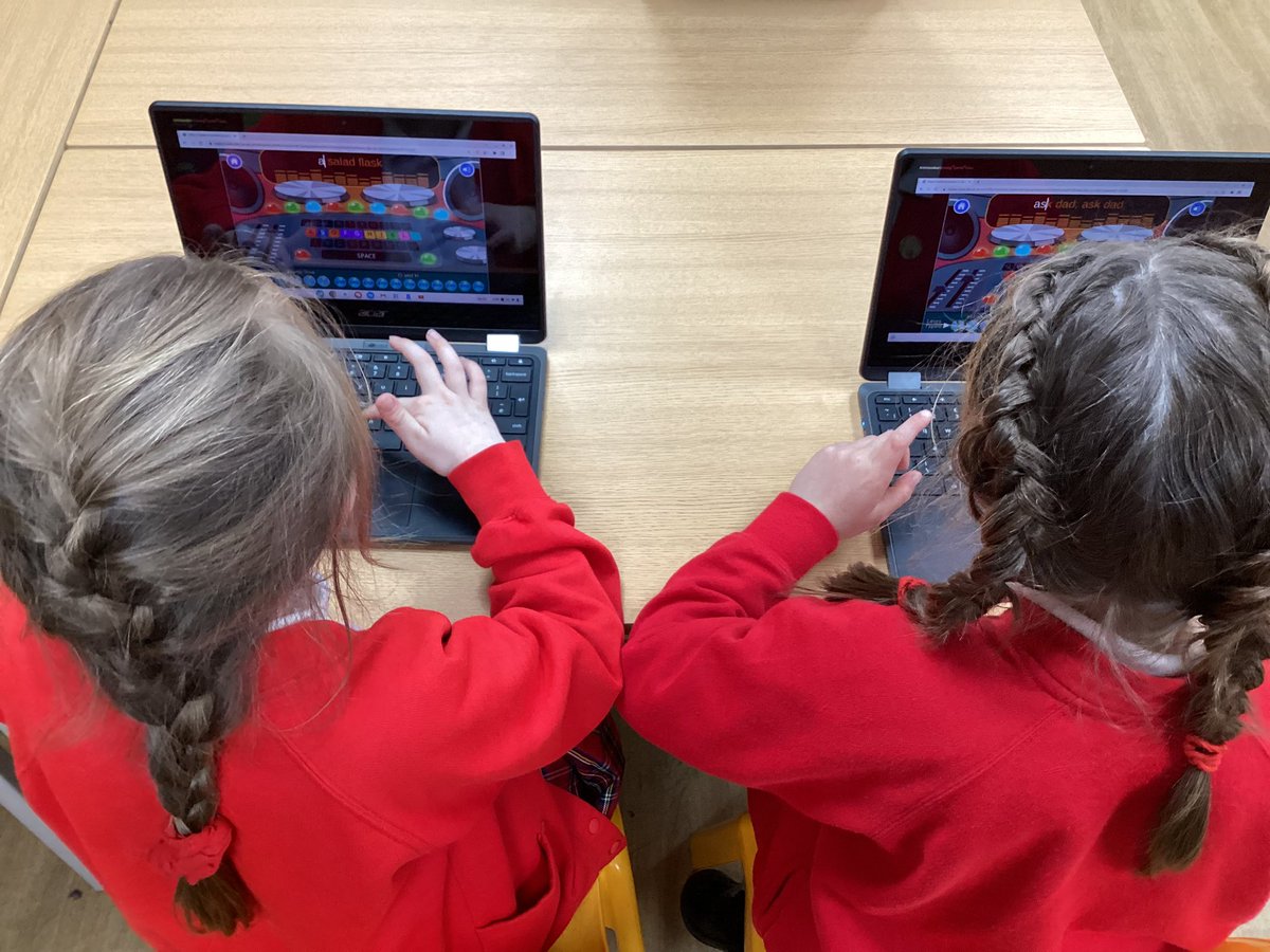 class4aspull's tweet image. In KS1 computing club, we have moved onto chrome books to practice our two handed keyboard typing #acpsComputing #acpsComputingClub