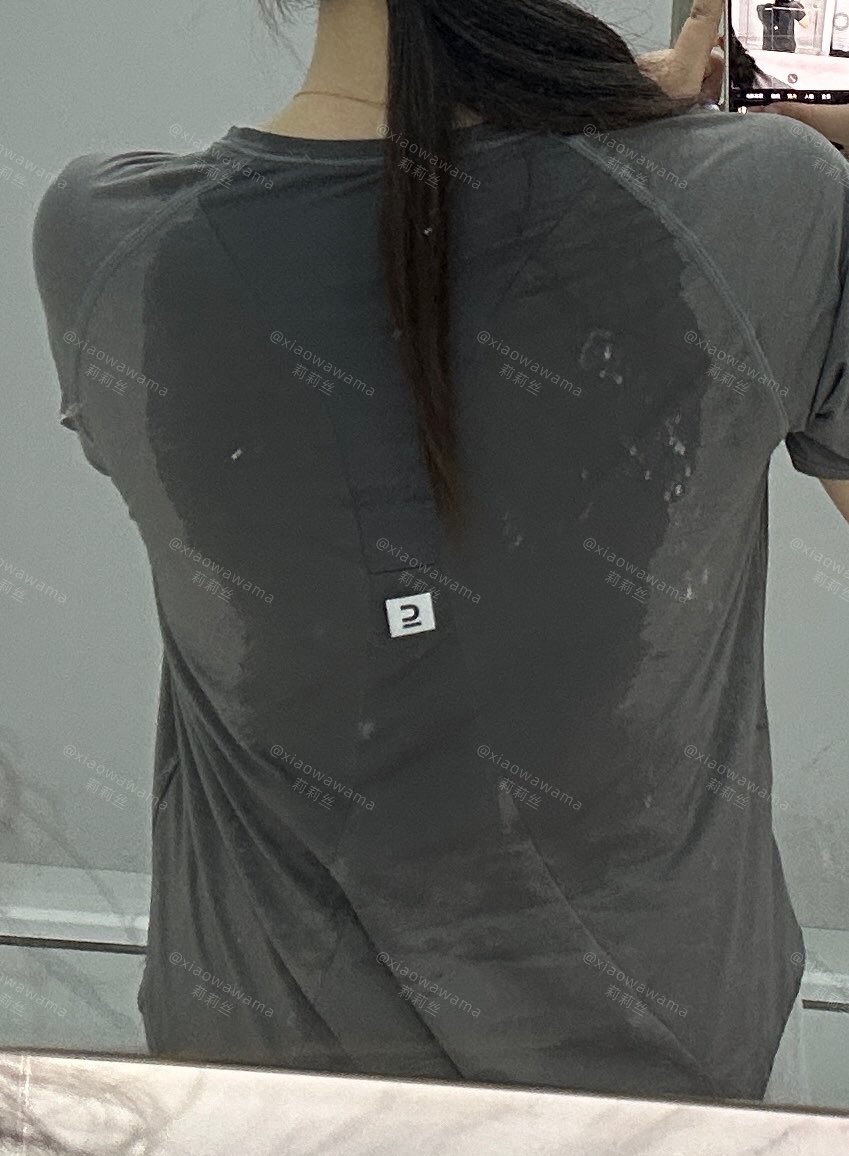 前几天的暴汗速干衣的好评哦
每一滴汗水都是我的心血哈哈哈
要好好对待它哦！
p2发货前 p3收到后