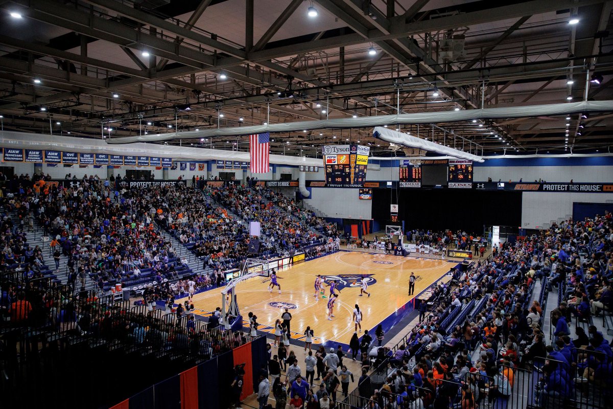 Blessed to receive an offer from the University of Tennessee at Martin🙏🏽 @SkyhawkHoops @tshann33 @Sn1per_T