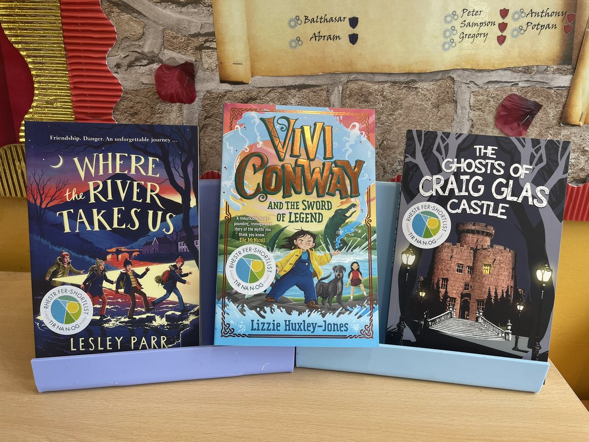 Diolch @Books_Wales for today’s delivery of our Tir na n-Og shortlisted books 📚😍 We can’t wait to start reading them! @WelshDragonParr @littlehux @MichelleBrisc @HeoldduCS @HeoldduEnglish #lovereading #carudarllen #readmoredomore