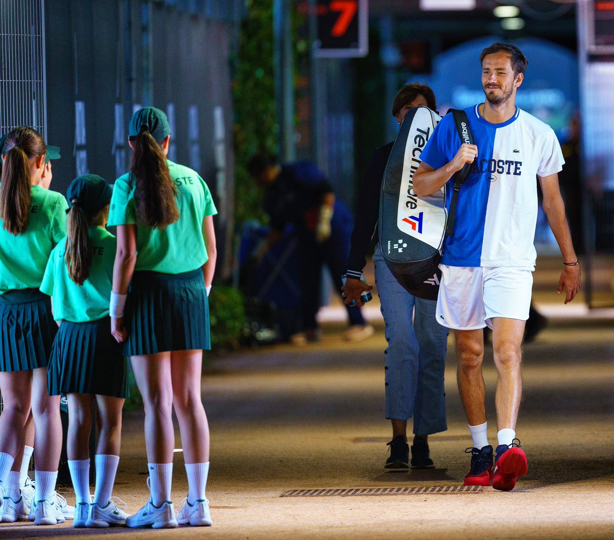 Look, it’s @DaniilMedwed!! 😌

@atptour | @ATPTour_ES | #MMOPEN