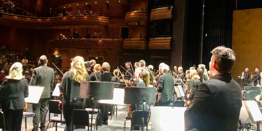 A big congratulations to #WNOorchestra and #WNOchorus 🎉

We had a wonderful time at our Peace and Passion concert @thecentre over the weekend, performing incredible works by Mozart, Schumann and Fauré.
Want to secure your next Orchestra fix? Click here 👇 wno.org.uk/orchestra