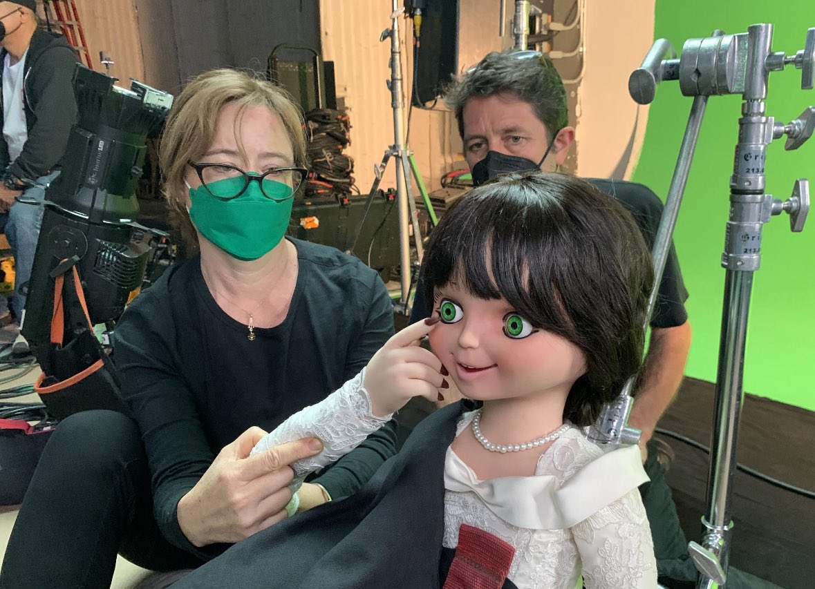 behind the scenes of working on the belle doll in season 2 🎬🔪