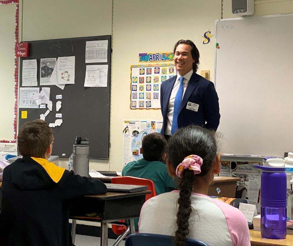 Salem Elementary got a taste of the legal world when attorneys J.J. Siegner & Irvine Reaves took the stage for Career Day last Friday! We love the opportunity to empower the next generation.

#careerday #guestspeaker #VAlawyers #personalinjurylawyers #VA