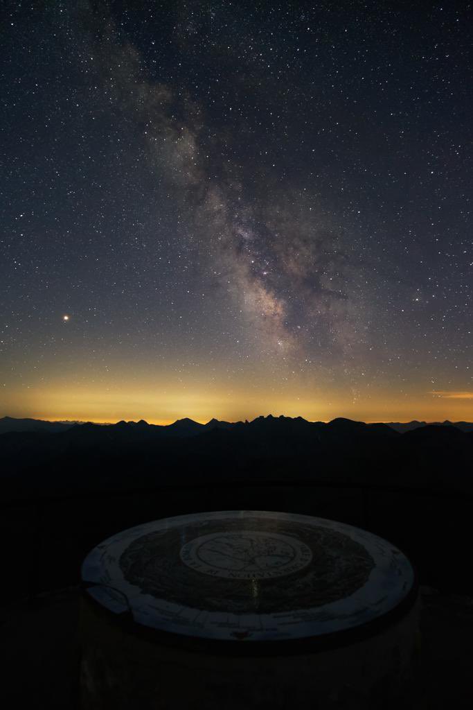 🌍 Aujourd’hui, c’est le jour de la Terre. Une occasion particulière de prendre conscience de l'importance de notre planète et de notre responsabilité envers elle. Cette année encore, de nombreuses communes de la Réserve Internationale de Ciel Etoilé Alpes Azur Mercantour…