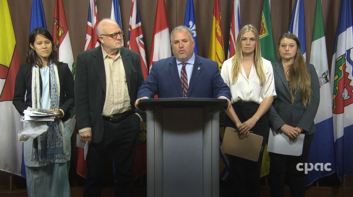 LIVE: NDP MP Gord Johns discusses motion to halt plastic waste exports ➡️ow.ly/EYca50RlhrT EN DIRECT : Le député néo-démocrate Gord Johns discute de sa motion visant à faire cesser l’exportation de déchets plastiques ➡️ow.ly/irbP50RlhrS #cdnpoli | #polcan