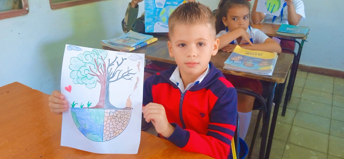 22 de abril Día Mundial de la Tierra
Cuidar la vida en la Tierra
No es difícil de lograr,
Si todos nos damos cuenta
De que es nuestro gran hogar.
"Sueños de colores y alegrías"
#ArtemisaJuntosSomosMás #CubaMined