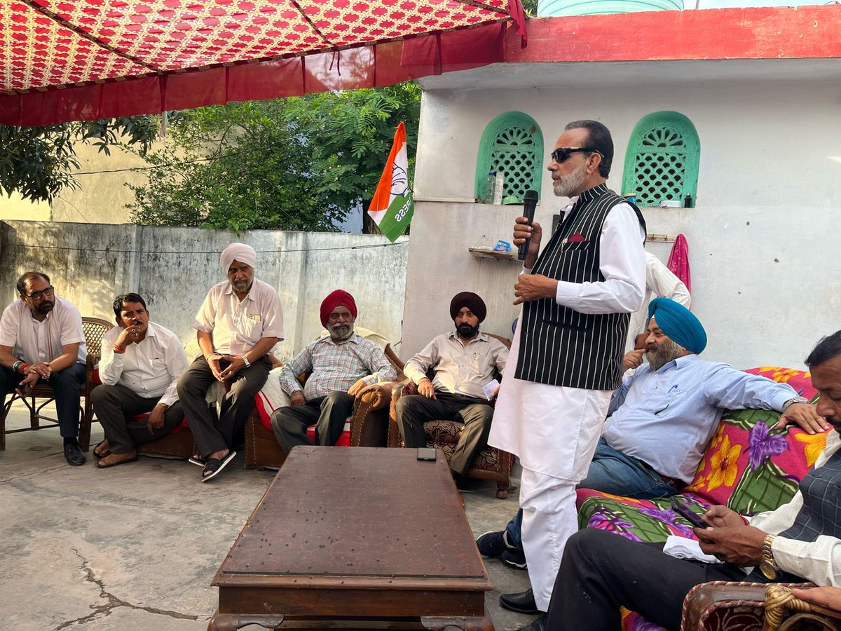 Abdul Gani Teli, JKNC OBC chairman, chaired a pivotal workers' meeting at Azad Nagar (Gadigard) to strategize for the forthcoming Lok Sabha Polls. The meeting, orchestrated by Ashraf Ali, the OBC Vice President, saw the attendance of distinguished members including Dd Mehra,