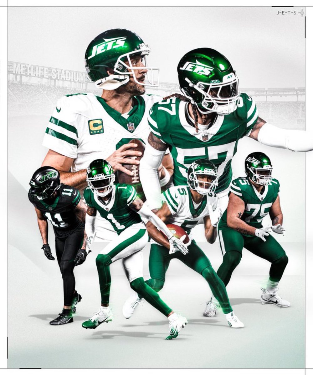 Colosseum_so's tweet photo. Who has the better new uniforms this season?

New York Jets or Denver Broncos? #NFL https://t.co/wmBtrSPLQ8
