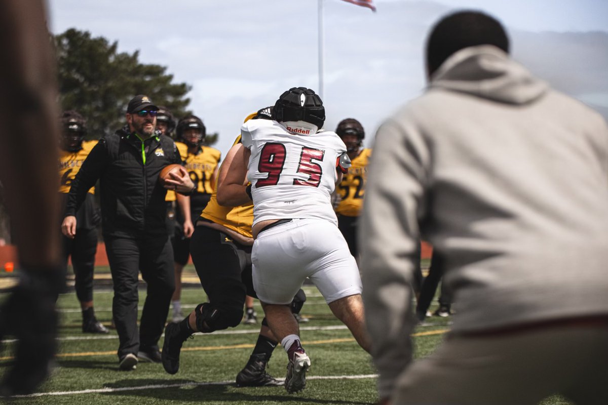 Chadron State Football tweet media