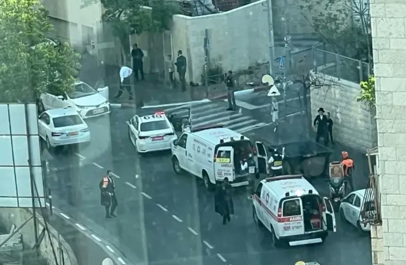 This morning, three Israelis were injured during a car-ramming attack in Jerusalem. Following the incident, the two terrorists emerged from the vehicle and attempted to open fire with improvised weapons, ultimately failing. We stand with Israel against terror and pray for a…