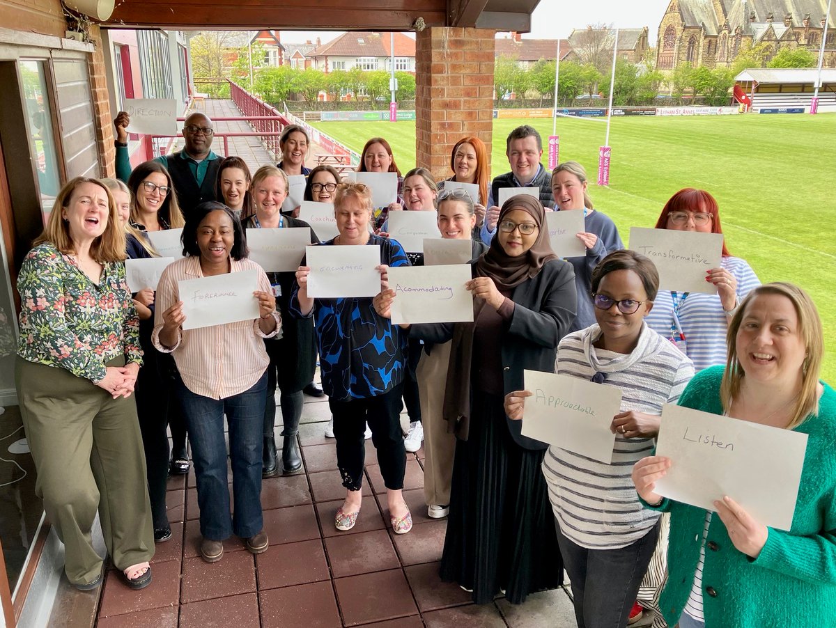 Introducing the fabulous Cohort 5 of our Flourish leadership programme @WeAreLSCFT 🌈 Privileged to spend the day with colleagues across the trust showing great compassion & sharing curiosity for each other leadership stories so far, as well as their shared journey yet to come💙