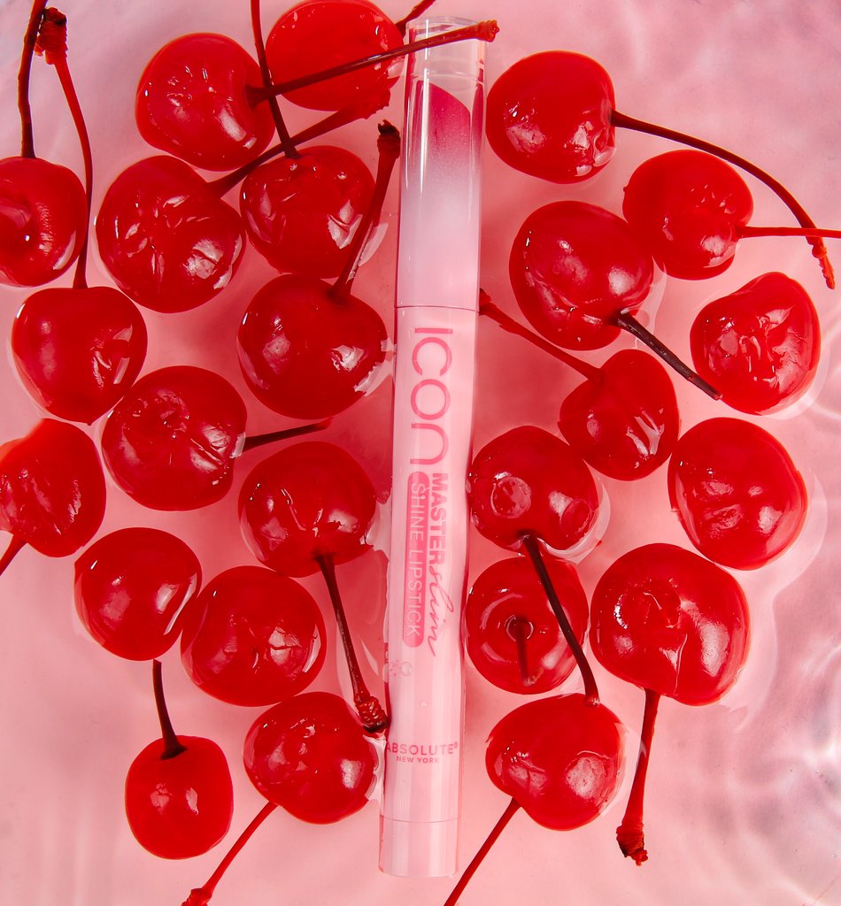 absnyproducts's tweet image. Lips as sweet as cherries 😙🍒

Icon Shine Lipstick is now available on our site 😏

l8r.it/i49n

#AbsoluteNewYork #lipstick #cherries #shinelipstick #makeup #beauty #New