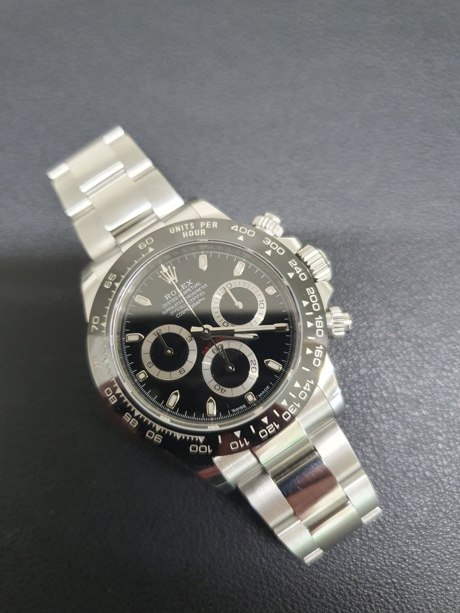 WatchRepairCent tweet picture