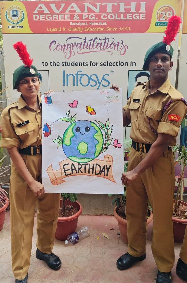 NCC cadets from Avanthi Degree College, the 3 Telangana Battalion of Hyderabad Group carried out an awareness programme on #WorldWaterDay2024, with the theme ‘Water for Peace’.
1/2