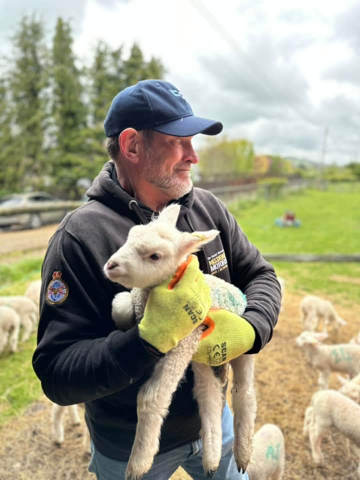 Today we did something a little different! The MM Ops team went lambing at Oppo's Farm. Founded by beneficiary John Stewart & his wife Lizzie, Oppo's is a retreat, offering training & opportunities to learn animal husbandry & countryside management to veterans & their families.