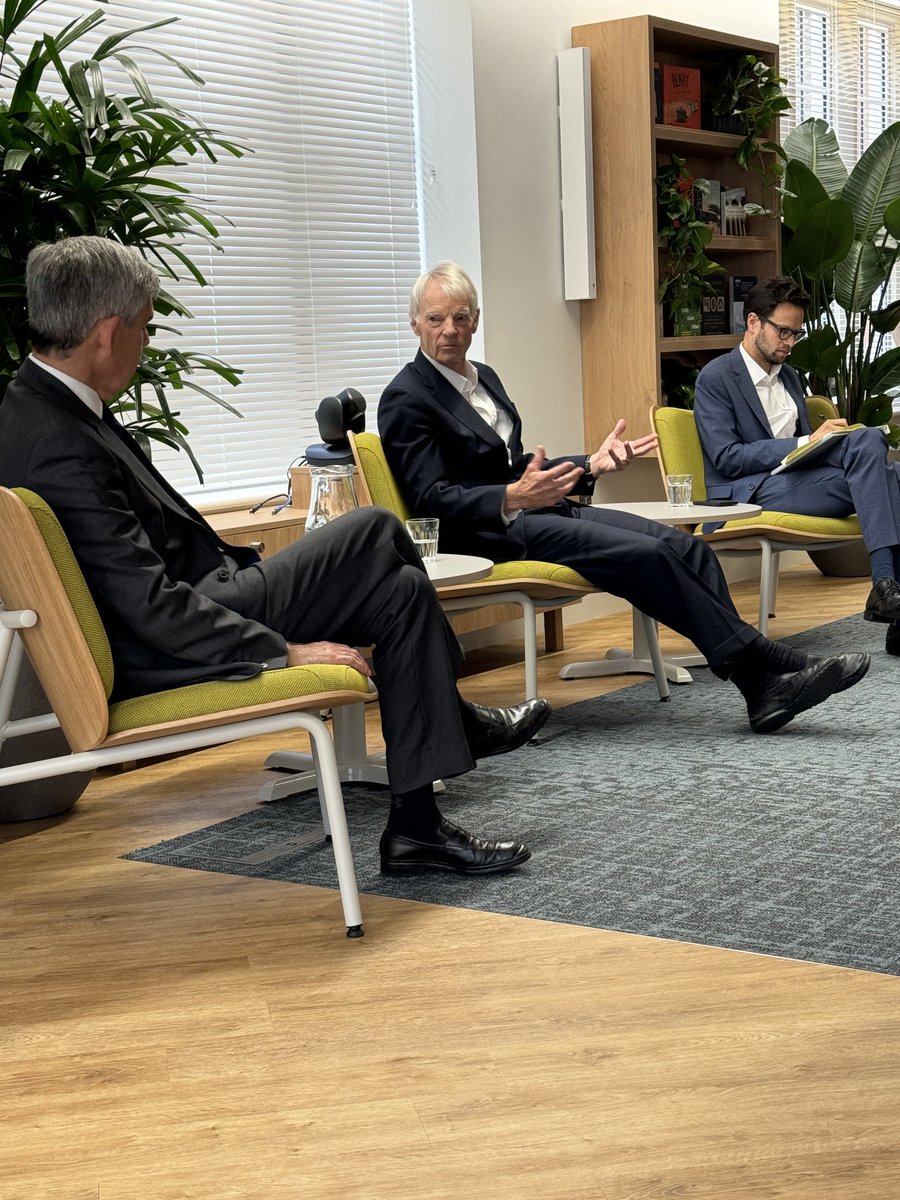 Eilis Ferran (@eilisferran) on Twitter photo First seminar in new <a href="/Gates_Cambridge/">Gates Cambridge</a> Scholars’ Centre. Nobel prize winner Mike Spence, President Queens’ College Cambridge <a href="/elerianm/">Mohamed A. El-Erian</a> and Gates scholar <a href="/ReidLidow/">Reid Lidow</a> talking personally about career motivation - wake up every day excited by what you do. First seminar in new <a href="/Gates_Cambridge/">Gates Cambridge</a> Scholars’ Centre. Nobel prize winner Mike Spence, President Queens’ College Cambridge <a href="/elerianm/">Mohamed A. El-Erian</a> and Gates scholar <a href="/ReidLidow/">Reid Lidow</a> talking personally about career motivation - wake up every day excited by what you do.