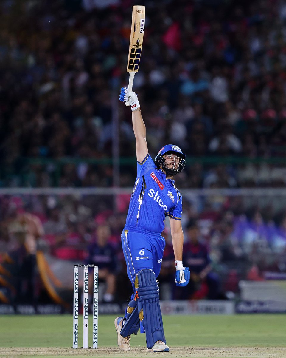 Still in awe of that knock (& shot) 🤌 Take a bow, Nehal 💪💙 #MumbaiMeriJaan #MumbaiIndians #RRvMI