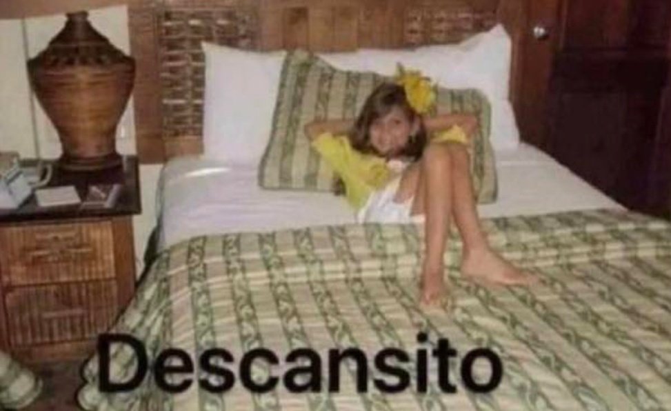 estheriborraa's tweet photo. yo después de leer una hoja de mis apuntes https://t.co/XvYr3Z0CdU
