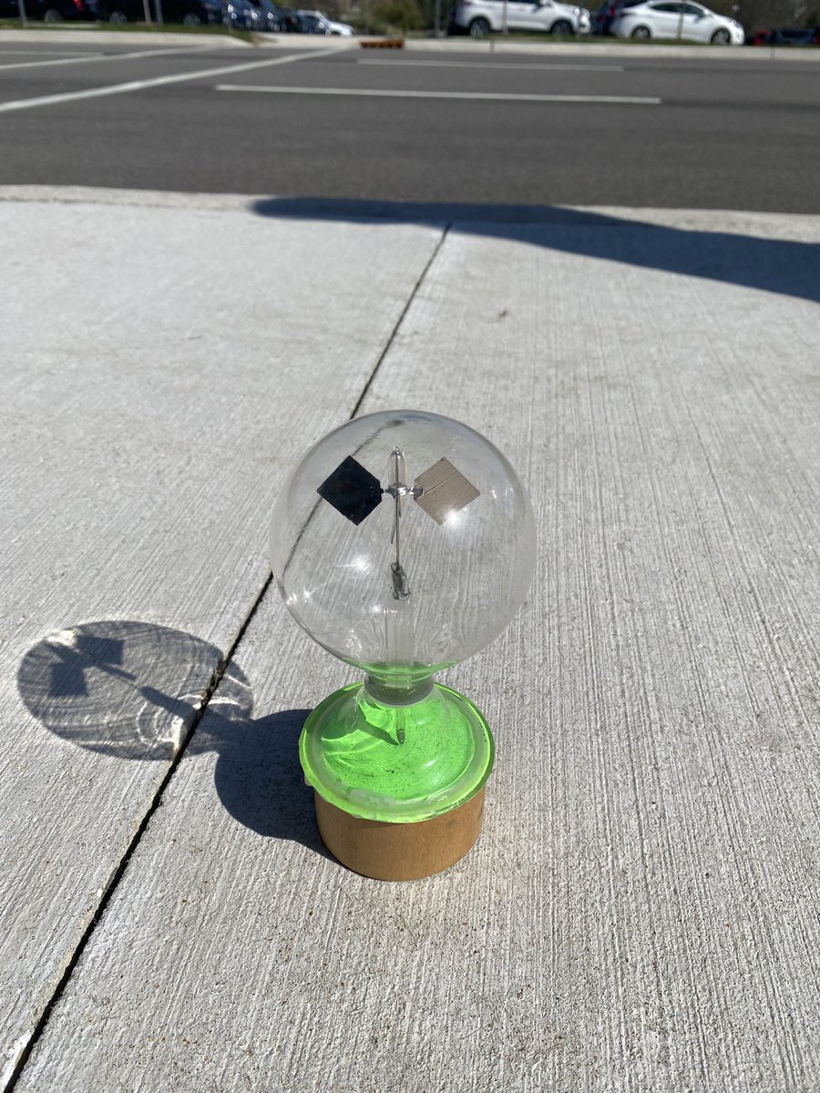 Students from Physical Science explored electromagnetic radiation produced by the sun with UV bead bracelets, nature print paper, and a radiometer on Earth Day! #LZHSScience #WeAreLZ @johnwalshD95 @LZ95curriculum