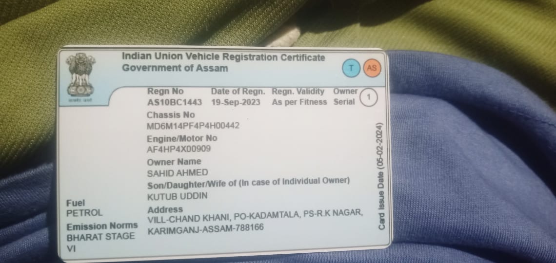 Last night this vehicle being stolen. We're desperate but police is saying no time to look for this vehicle please @assampolice @karimganjpolice @gpsinghips sir this vehicle is livelihood of one family kindly search it and catch the thief please🙏🙏