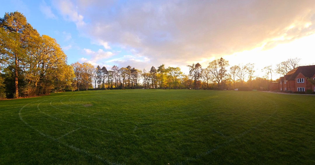 Golden hour 🌇 a stunning Spring evening captured over the lower sports fields. #HorrisHillSchool #Newbury #Berkshire #Sunset #School #PrepSchool #Spring