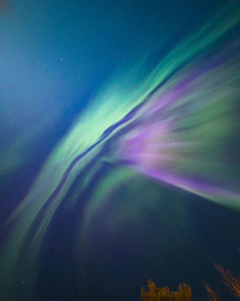 Definitely the last of the aurora shots for this season, these were taken recently. Thanks to matalalta, louischarlesbuyck, lorenzmira_lapland, and kolk_ka for tagging us in their photos on IG: instagram.com/discoveringfin… Northern Lights in Finland: discoveringfinland.com/about-finland/…