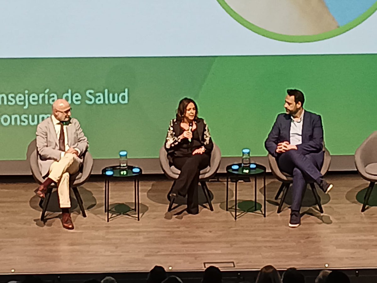 EASPsalud's tweet photo. Cierre institucional #SaludPúblicaAndalucía #PEVA
▪ Catalina García Carrasco. Consejera de Salud y Consumo. @saludand
Si no has podido asistir, en breve disponible en: https://t.co/CiYswFi0BF https://t.co/G1fWAUC3nm
