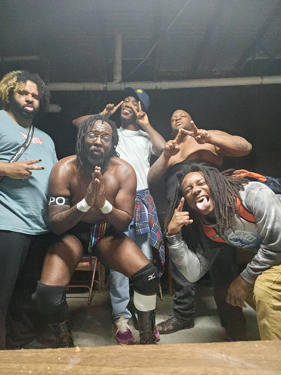 CHILDREN OF THE KENTUCKIANA FLEA MARKET SHOWS TYPE BEAT. @ChaseHollidayX #SUGE @thisisjrose @HoodFoot418 @DontDieMiles If you ain't put in a 22+ match day at The ArenA; don't speak on us. #PAWCADE