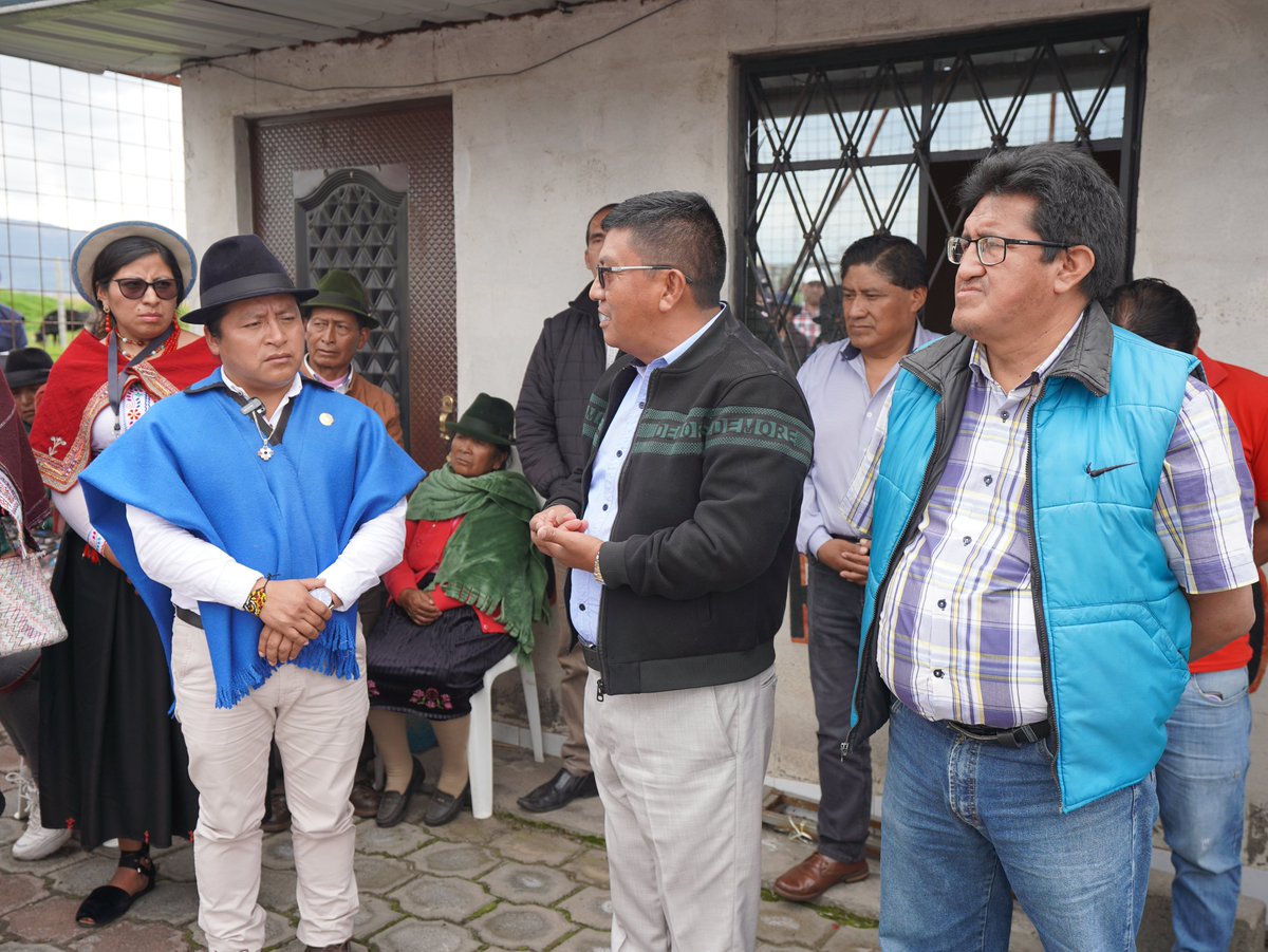 Vice_PyN's tweet photo. @GuatemalMarco Secretario de la #SGDPN participó en la Asamblea de la #UNORIC Unión de Organizaciones Indígenas de Cotopaxi Residentes en #Quito, donde se articularon varias acciones de capacitación para la postulación de proyectos de desarrollo.
#ElNuevoEcuador
#MushukEcuador https://t.co/wpu5VOfWmn