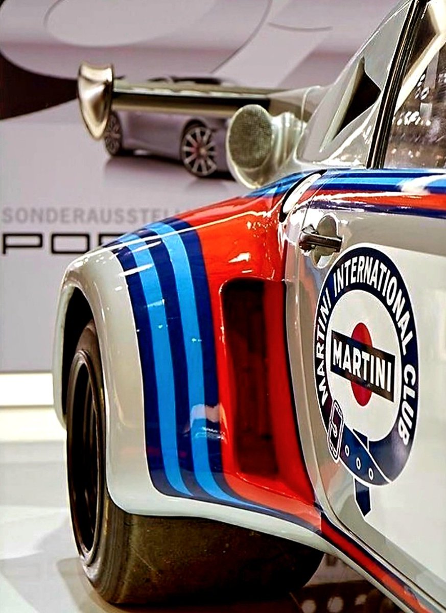 @Rinoire #MartiniMonday 
#Porsche