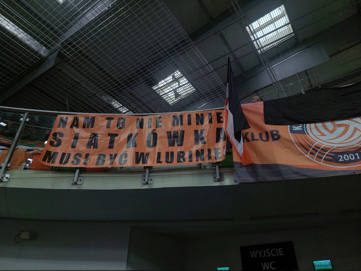 Kibice <a href="/KS_CuprumLubin/">KGHM Cuprum Lubin</a> z przesłaniem...

#LUBKAT #PlusLiga
