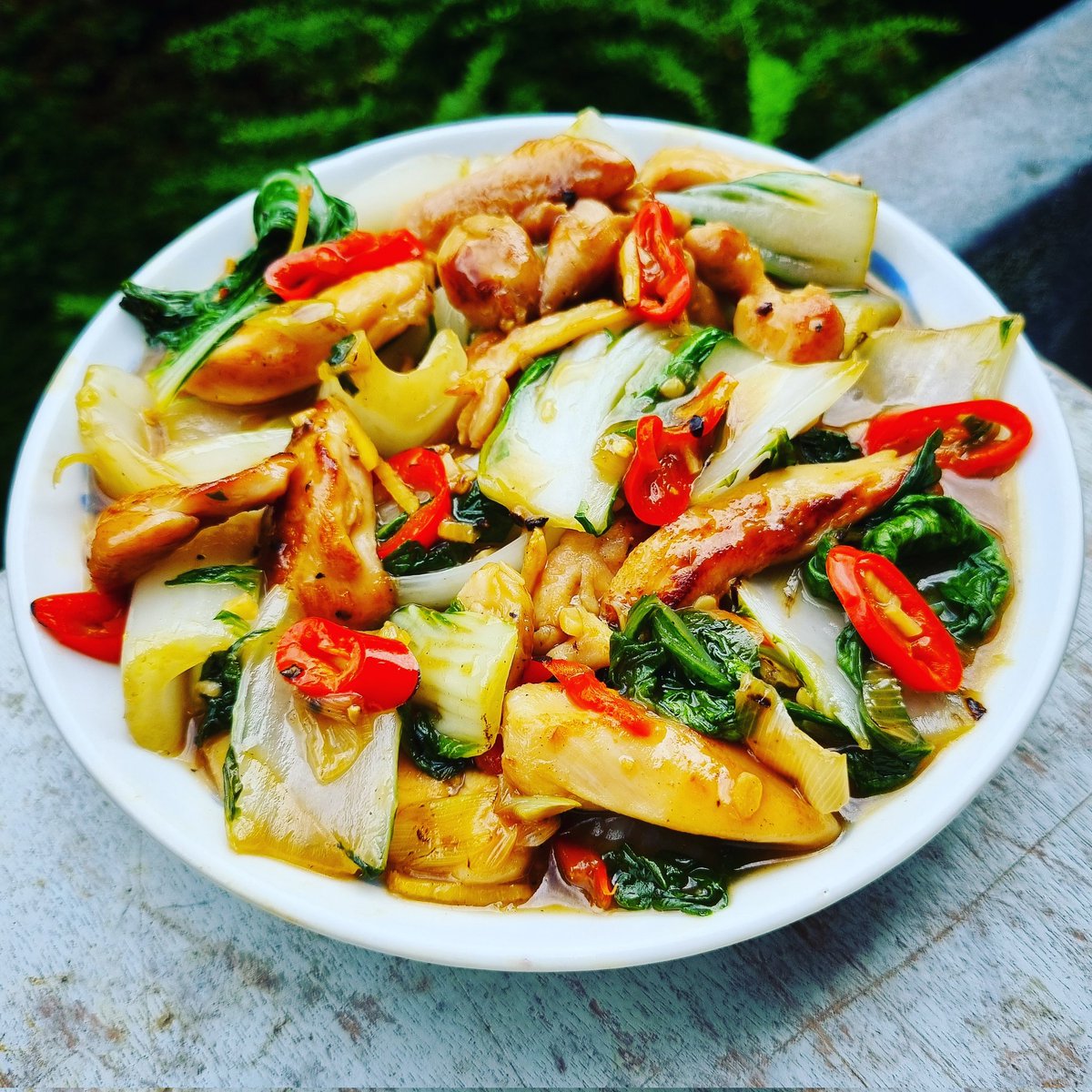 kokkiescooking's tweet photo. Bok Choy with Chicken #recipe https://t.co/4jNR6yoC5z #food #foodporn #foodpics #foodie #yum #cook #cooking #homecook #homemade #homecooking #comfortfood #healthy #healthyfood #kokkiescooking #chinesefood #bokchoy #paksoi #bokchoystirfry #stirfry #chickenstirfry #chinesestirfry https://t.co/71HoE0LRzK