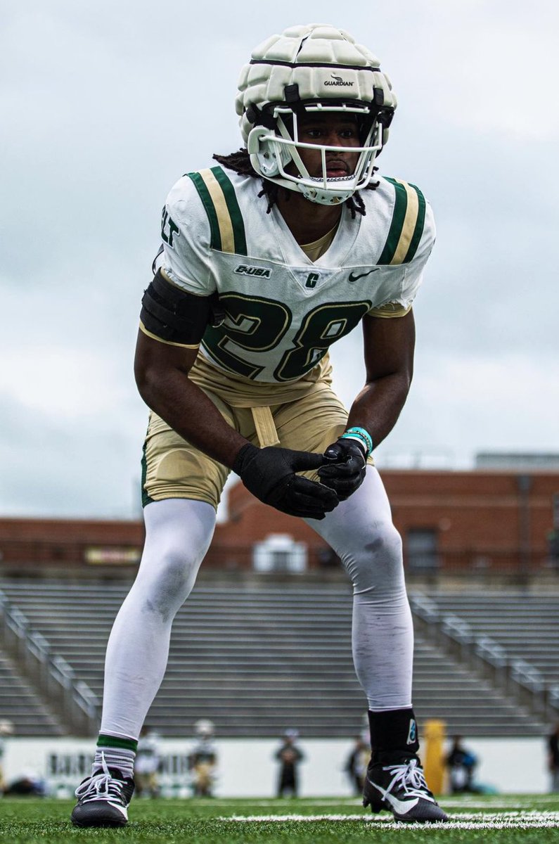 Blessed to be re-offered by UNC Charlotte! @drebly_32 @CharlotteFTBL