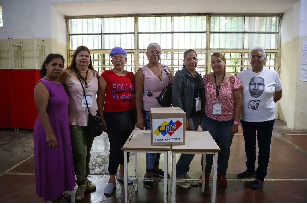 La Consulta Popular es la expresión más genuina de un pueblo verdaderamente empoderado🫱🏻‍🫲🏼✊🏼

¡Lo que vivimos ayer fue histórico! 🇻🇪