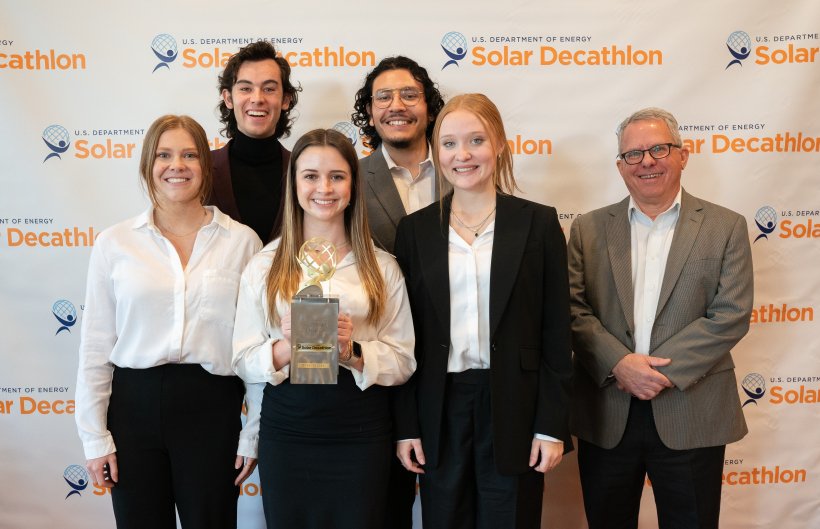 Happy #EarthDay! 🌏🌏🌏 ICYMI, read all about this past weekend's #SolarDecathlonDesign Challenge winners: energy.gov/eere/articles/…