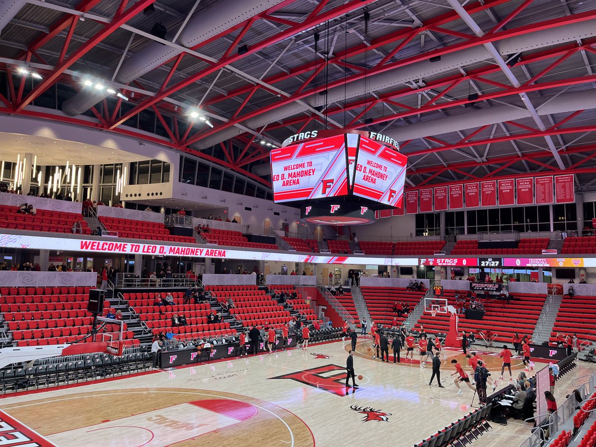 New ✍️ on the blog - 'Fairfield Basketball: The Rebirth in Real-Time of a MAAC Basketball Power' 🔽🔽

stretchingthefloor.blogspot.com/2024/04/fairfi…

@Stags_AD Paul Schlickmann was kind enough to talk Stags hoops with me and its impact on the school's present and future.

#MAACHoops
#WeAreStags🤘