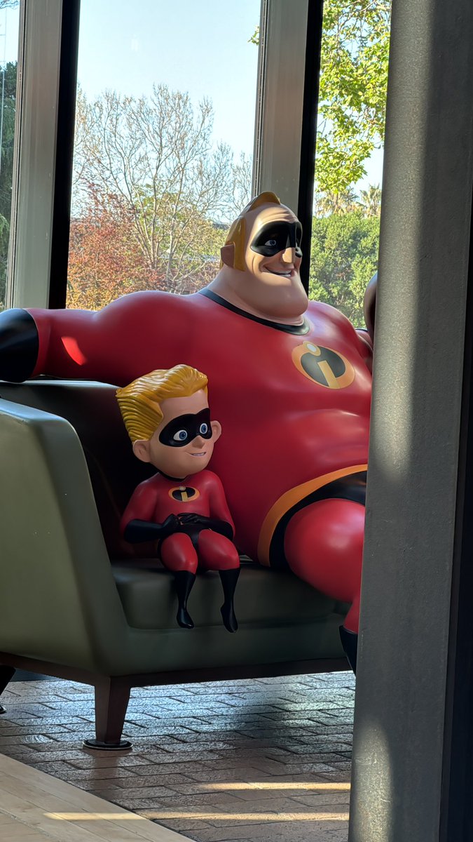 dannyanimator's tweet image. The more I look at this the more I can see the dads in Pixar really putting their soul in making this guy.