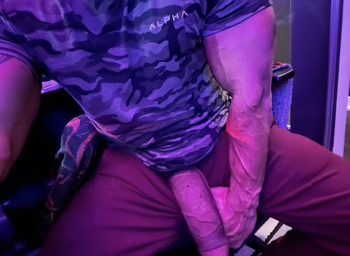 Watch Jason Vario ✨580K ✨'s leaked NSFW photo on TwXstars