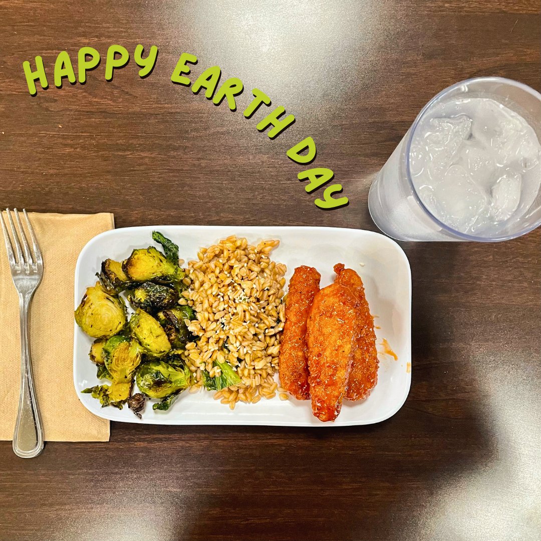 Nourishing the planet, one earth-healthy bite at a time! Celebrating Earth Day with sustainable delicious choices that leave a green footrprint.🌎 #EarthDay #SustainableEating

#GoTigers #Chartwells #Chartwellshighered