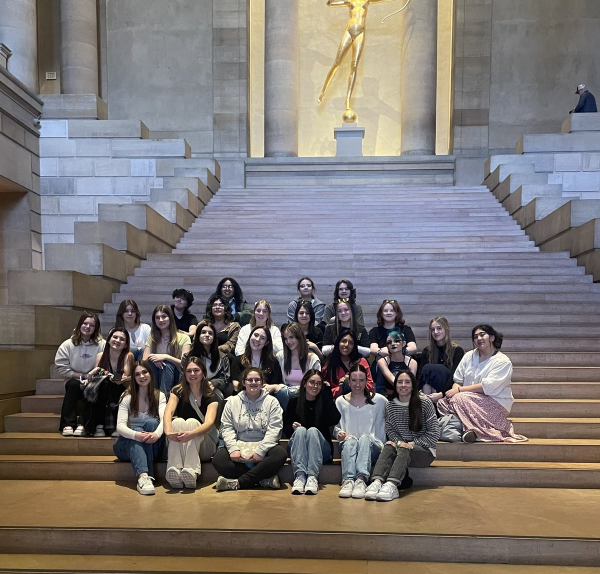 Seneca Art students took a trip to the @philamuseum and had an awesome time exploring