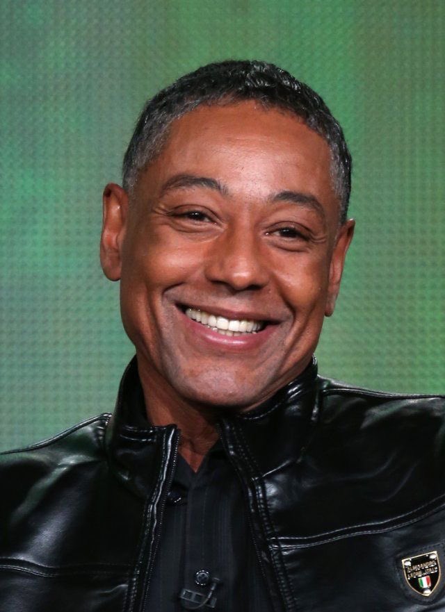 Giancarlo Esposito revela que, antes de 'Breaking Bad', queria planejar seu próprio assassinato para ajudar a família com o Seguro de Vida. 'Eu tive quatro filhos. Eu queria que eles tivessem uma vida. Foi um momento muito difícil. Eu literalmente pensei em tirar minha vida