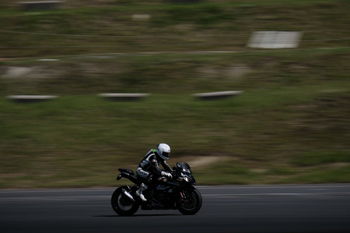 Nm410graph's tweet photo. お疲れ様です。先日、19日の金トレでのお写真をGoogleフォトにアップしました。
ご自由に保存してお使いください。
https://t.co/SlPpGsHj5o https://t.co/zyPxqwrW4b