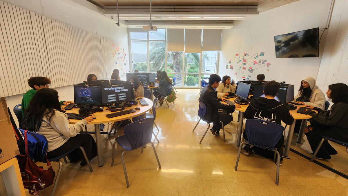 Estuvimos en el ensayo PAES <a href="/UAI_VINA/">UAI - Viña del Mar</a> mostrando nuestro video juego 🎮 "Protoplanet Express"

Más de 50 estudiantes pudieron conocer más sobre cómo se forman los planetas 🪐 

¿Tú ya lo probaste? Está disponible gratis en store.steampowered.com/app/2601120/Pr…

<a href="/ArtesLiberalUAI/">Artes Liberales UAI</a> <a href="/informaticaUSM/">Departamento de Informática USM</a>