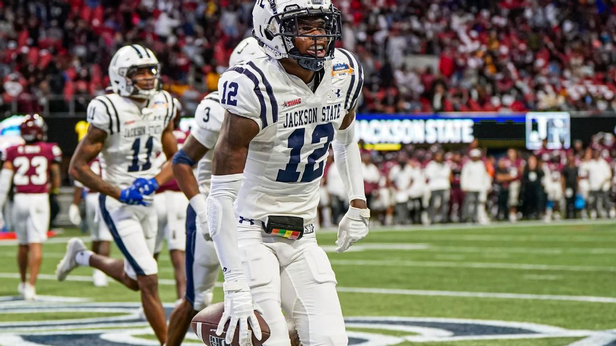 After a great conversation with @CoachRipKirk I am truly grateful and thankful to receive my first 🅾️ffer from Jackson State University. @Carver_FB @bobbycarr11 @CarverRecruit @ALLGASATHLETES @AL_Recruiting @BHoward_11 @Madhousefit @ChrisJacks65747 @CarverRecruit