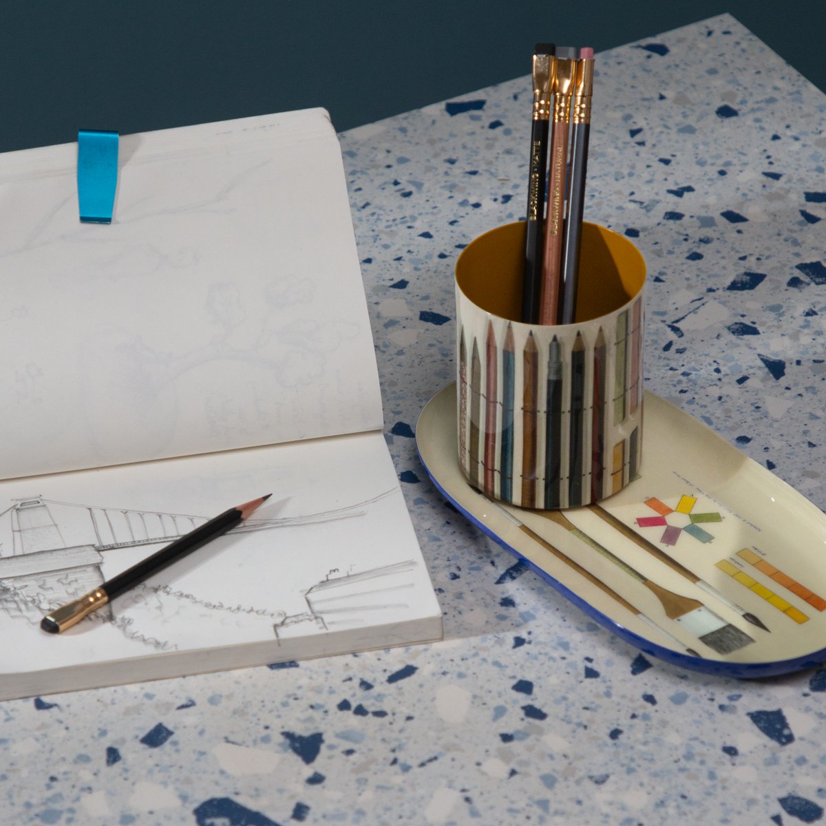 We hope everyone has had a brilliant start to their week! We've got an exciting week ahead here at Fig1, unpacking and putting out all sorts of new stock! Just look at this fun new collection from UK based design studio, Roomytown.

#fig1lifestyle #bristolshopping #roomytown