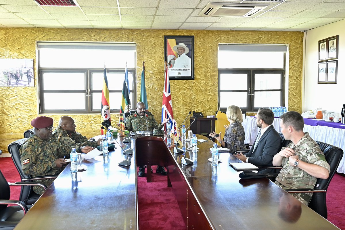 Earlier, the CDF Gen @mkainerugaba hosted the British High Commissioner HE Kate Airey & Defence Attaché who delivered a letter of congratulations from his British counterpart, Chief of the UK Defence Staff, Admiral Sir Tony Radakin KCB, ADC