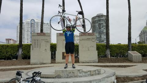 jrriggs79's tweet photo. @champwebdotnet It is a permanent structure that is accessible year round, so kinda cool, but honestly could use some modernization. I got to stand on it after a charity bike to raise funds for Miller’s children’s hospital in Long Beach a few years ago. https://t.co/0va2Lw3mgw